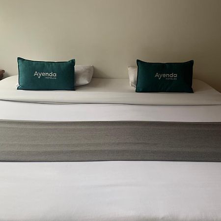 Hotel Quintas De Normandia Bogotá Kültér fotó