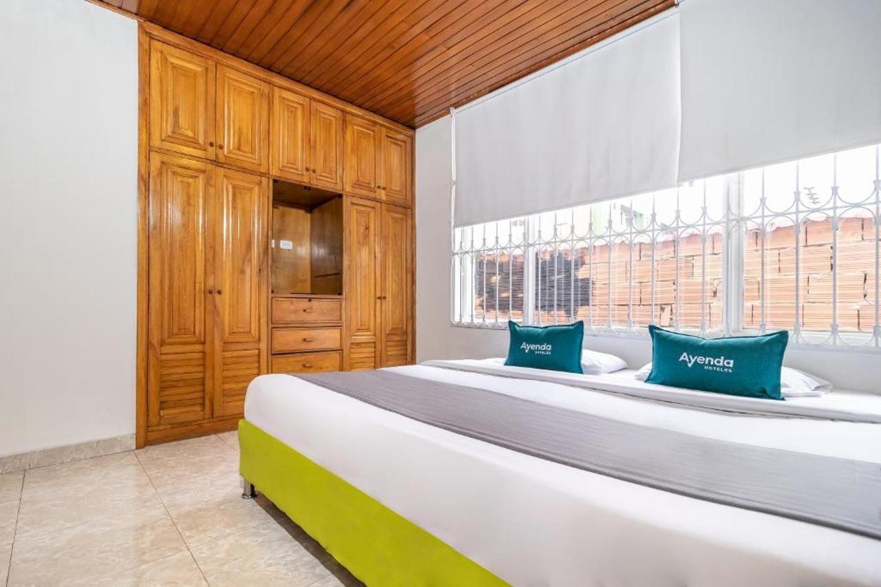 Hotel Quintas De Normandia Bogotá Kültér fotó
